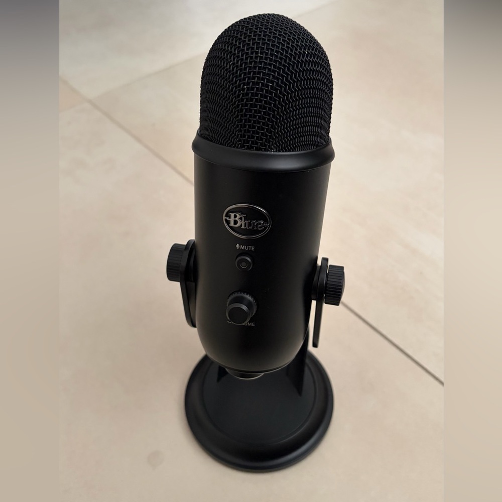 Blue Yeti Black USB Microphone for Parts